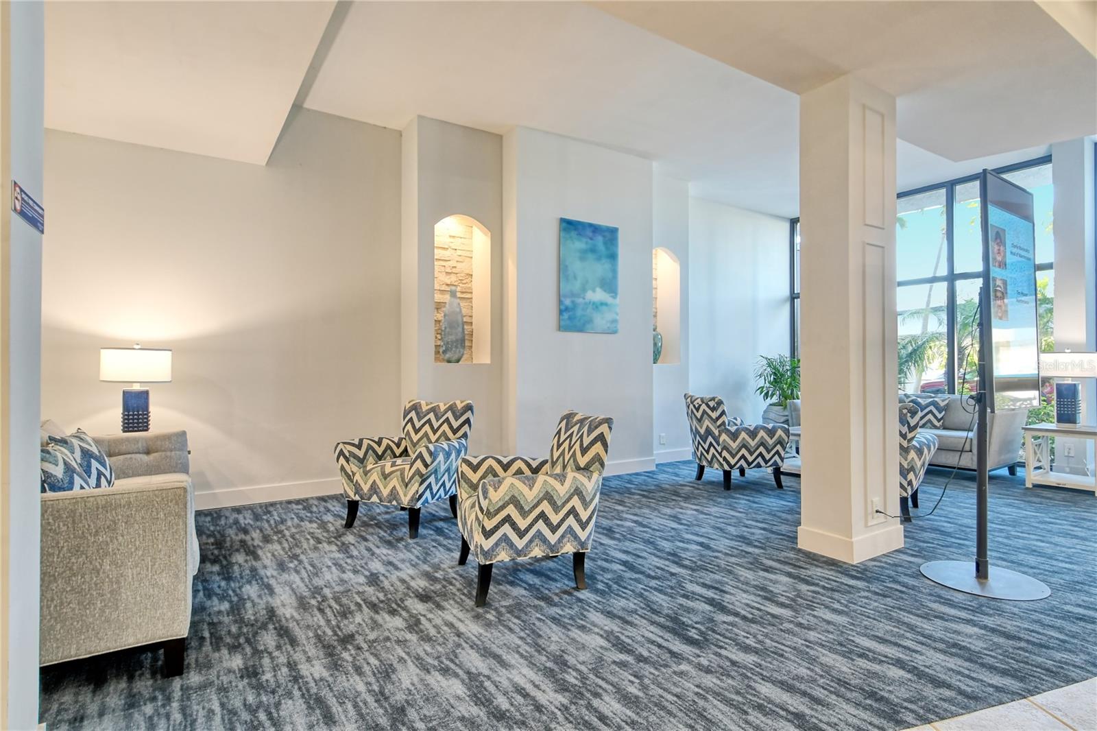 HARBOR TOWERS YACHT & RACQUET CLUB - Residential