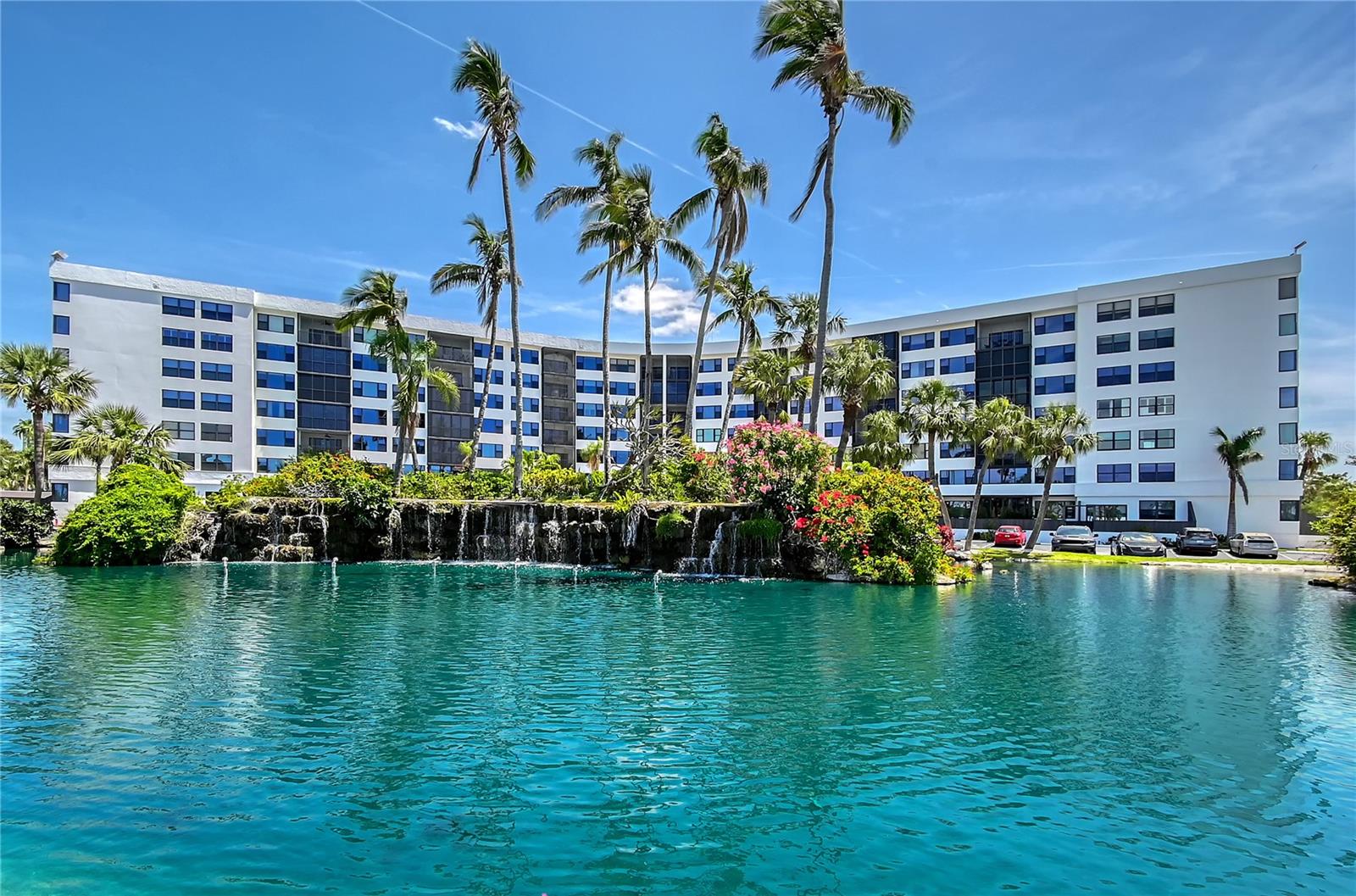 HARBOR TOWERS YACHT & RACQUET CLUB - Residential