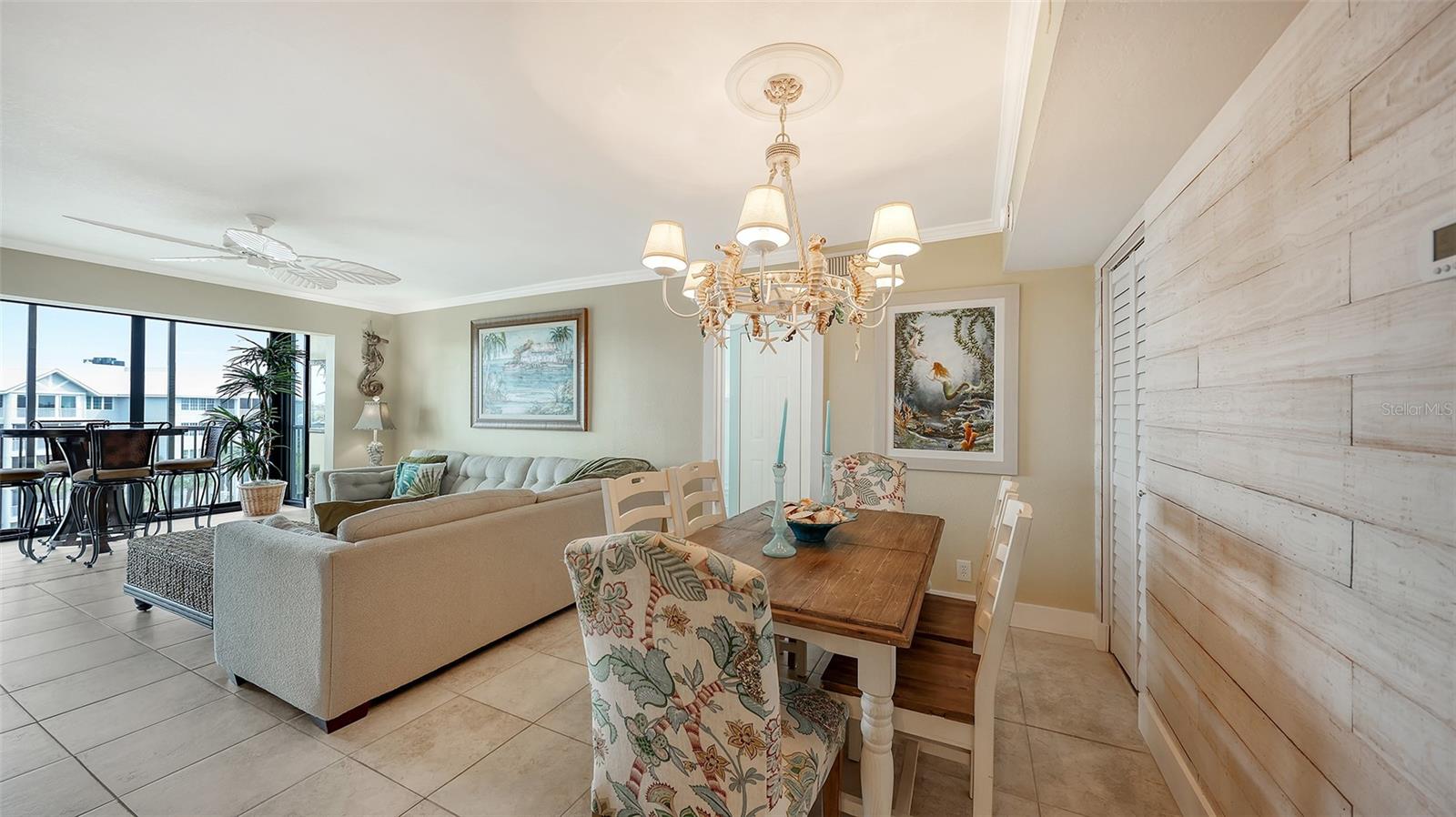 HARBOR TOWERS YACHT & RACQUET CLUB - Residential