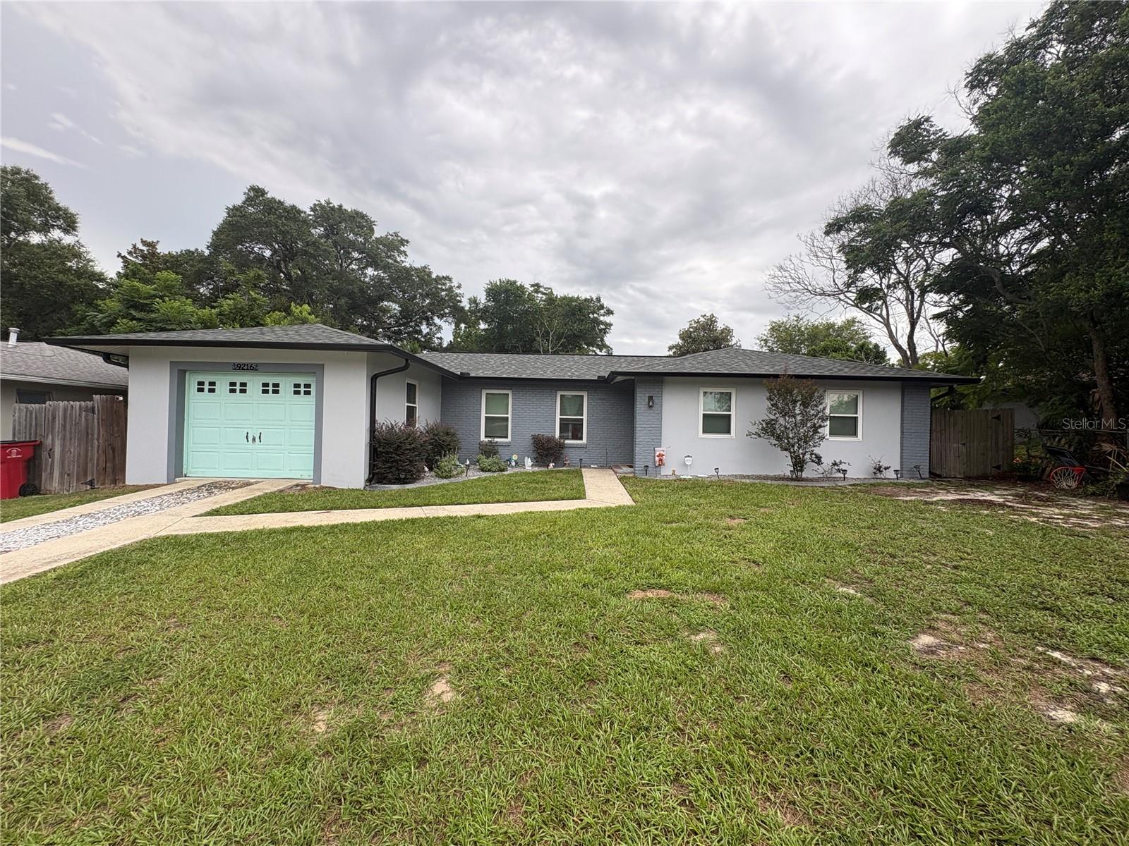 Newly renovated 4 bedroom 2 bath home in the heart of Citrus Springs. This home had a new roof in 2022, new windows in 2021, HVAC changeout in 2021 not to mention new kitchen and new flooring. The home has been well cared for and ready for its new family. This home is move in ready. Schedule your showing today and present all offers!! Seller is motivated.
