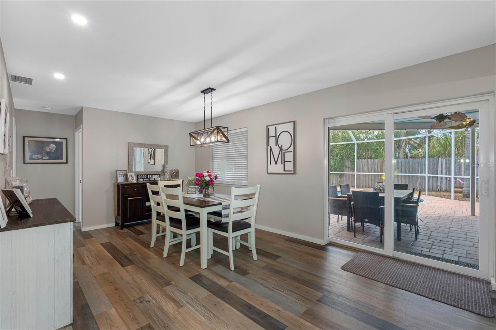 RUSTIC PINES - Residential