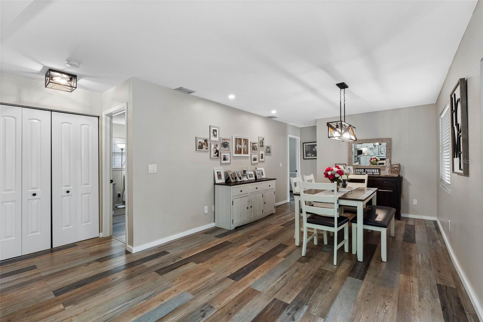 RUSTIC PINES - Residential