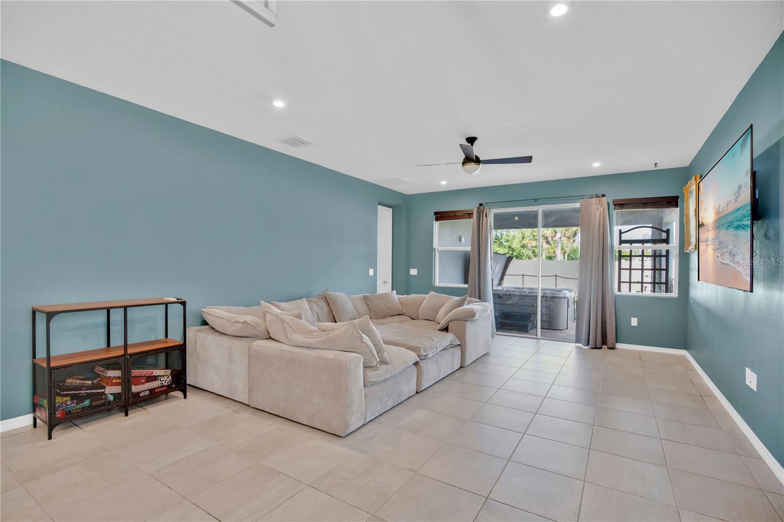 WATERBROOKE AMENITIES CENTER - Residential