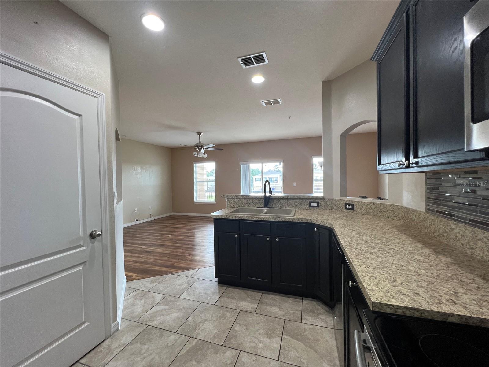 JEFFERSON GREEN AT ANTHEM PARK CONDO PH 4 - Residential Lease