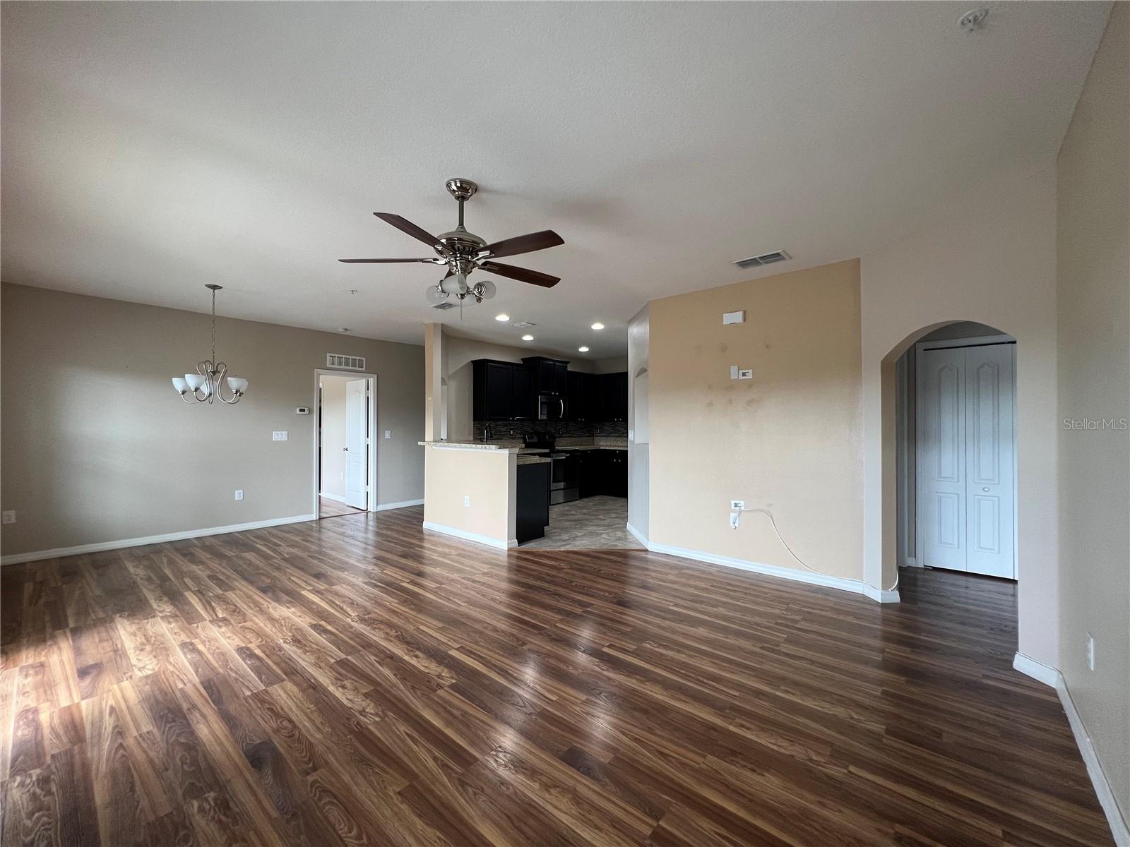 JEFFERSON GREEN AT ANTHEM PARK CONDO PH 4 - Residential Lease