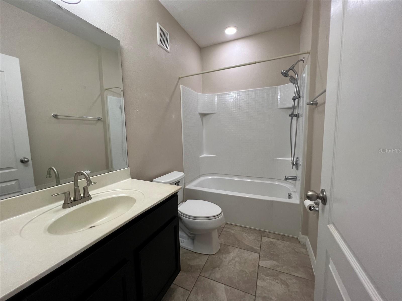 JEFFERSON GREEN AT ANTHEM PARK CONDO PH 4 - Residential Lease