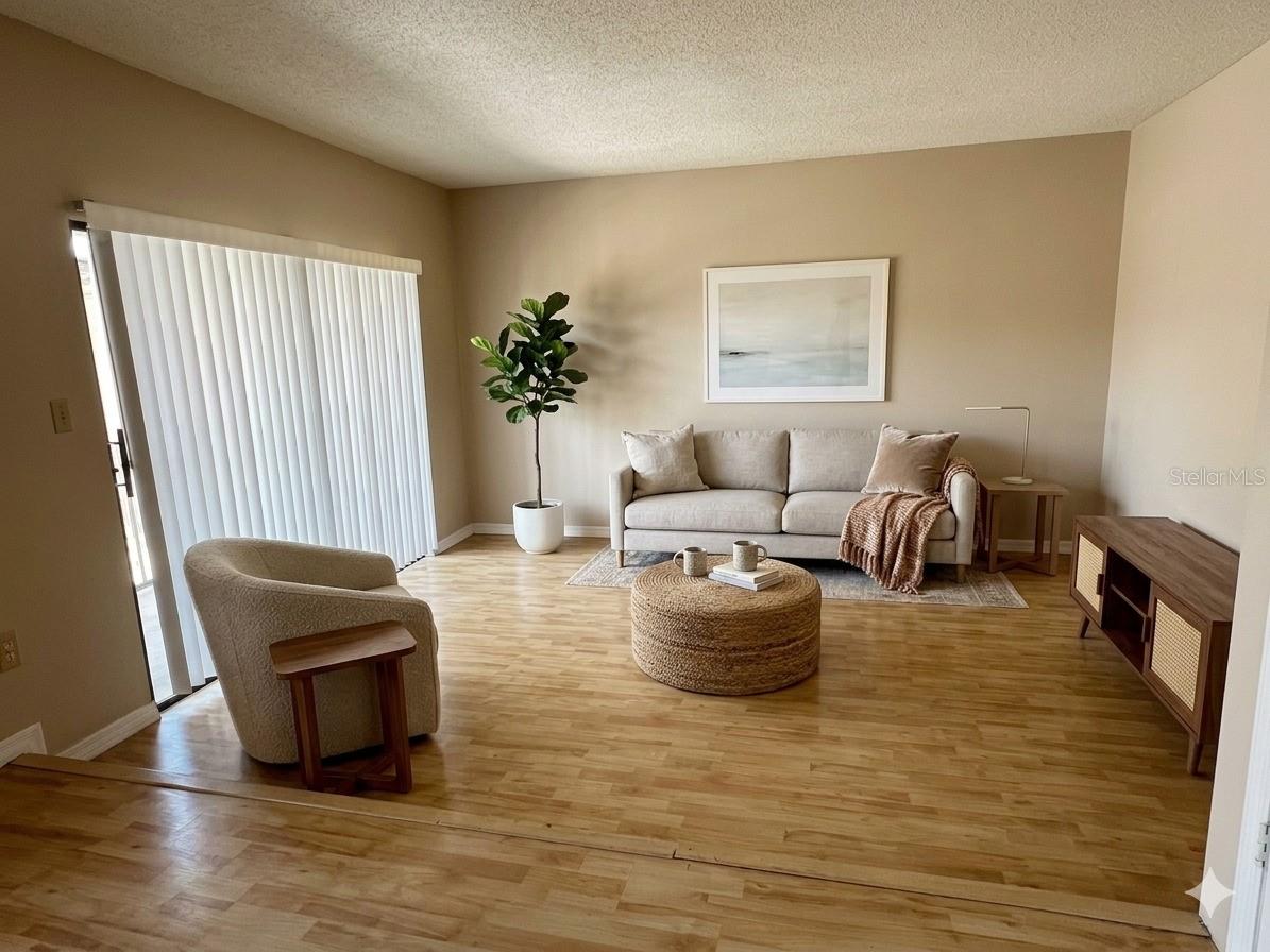 ERROL OAKS CONDO 01 - Residential