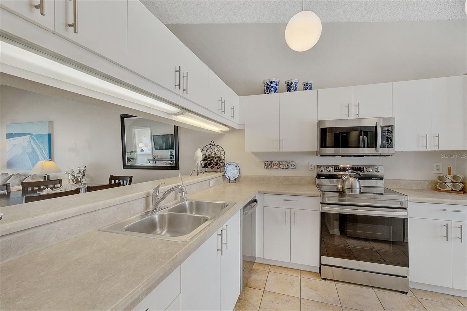 FAIRWAY TRACE - Residential