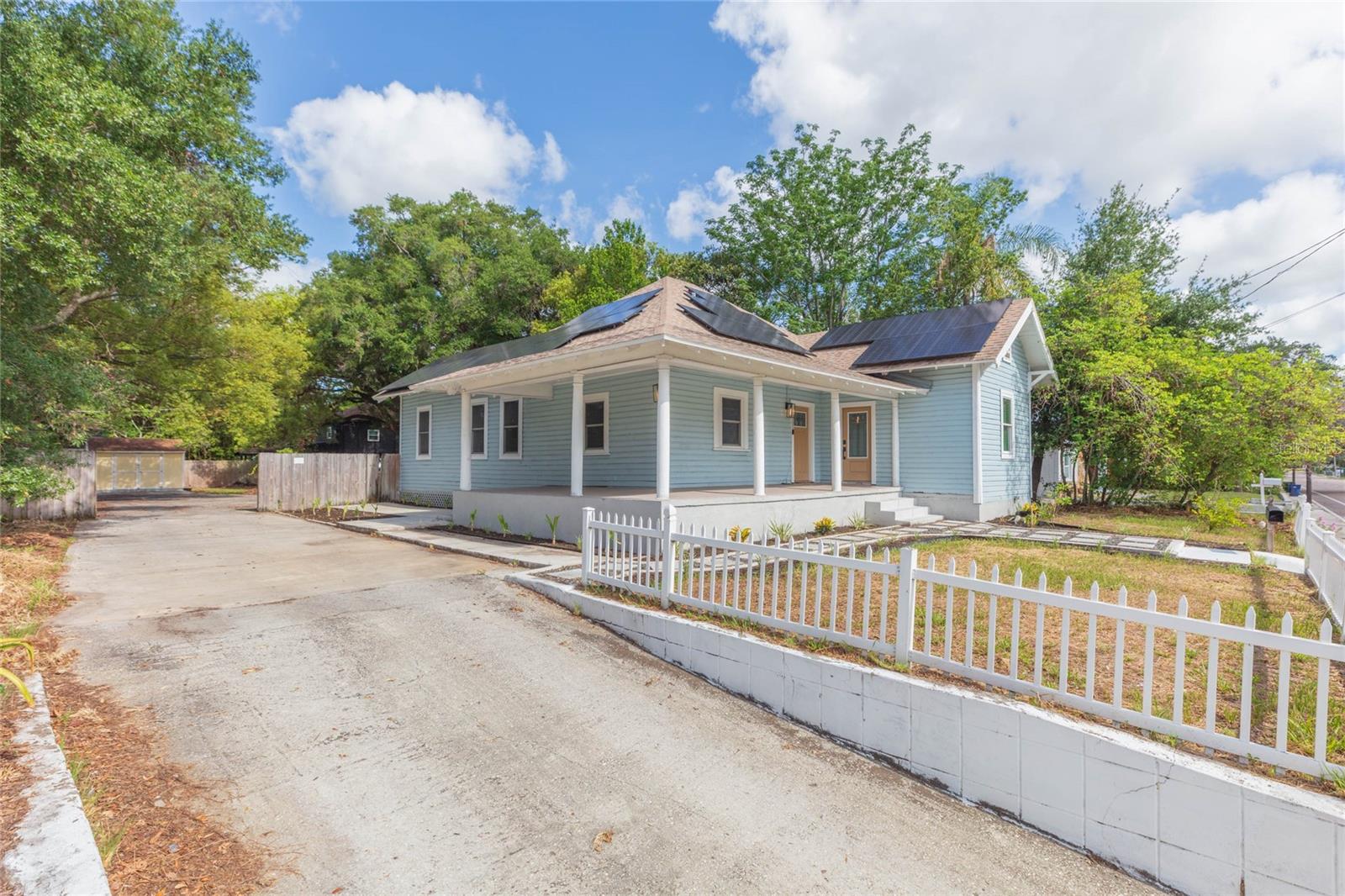OAK VILLA - Residential