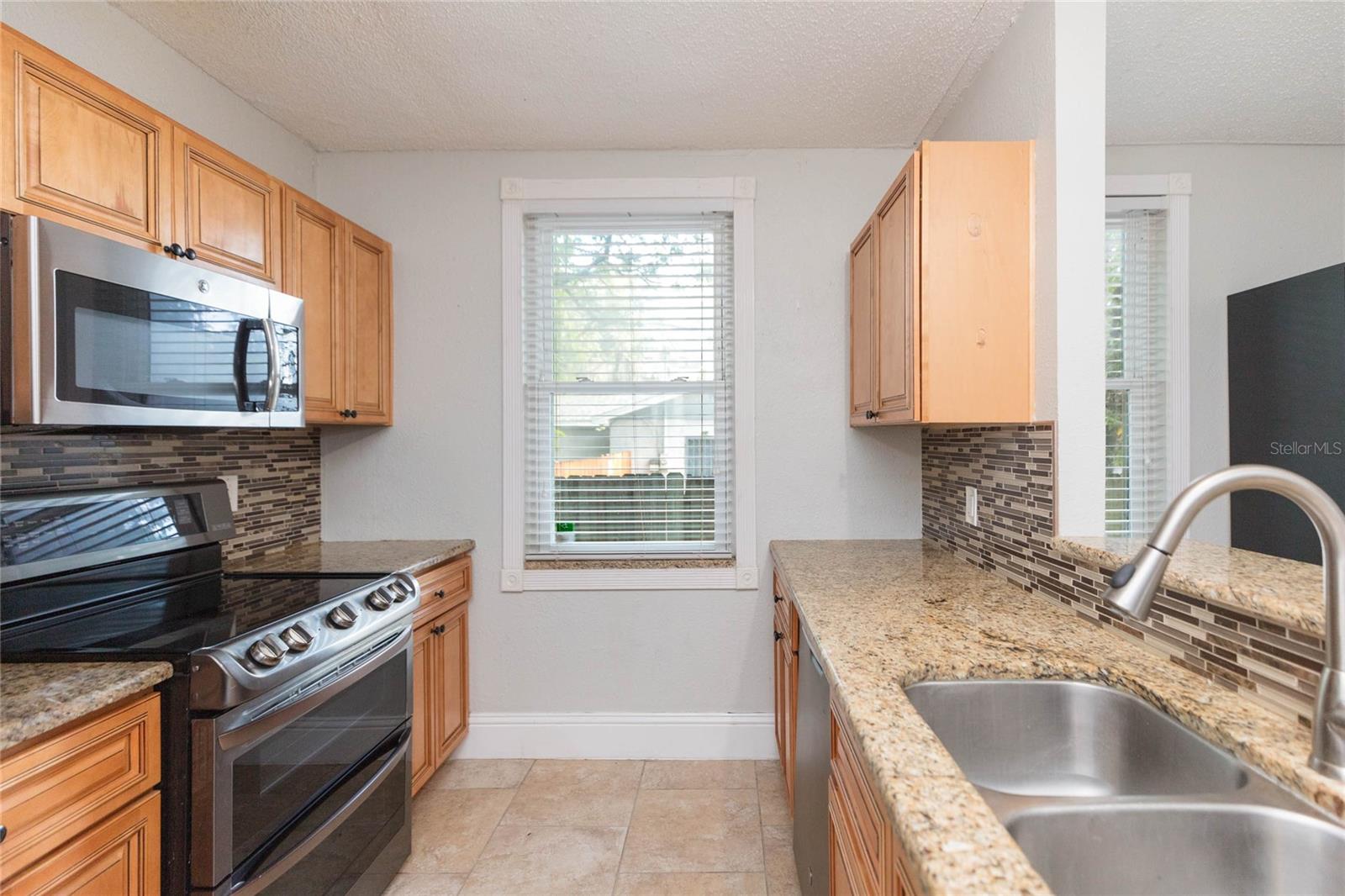 OAK VILLA - Residential