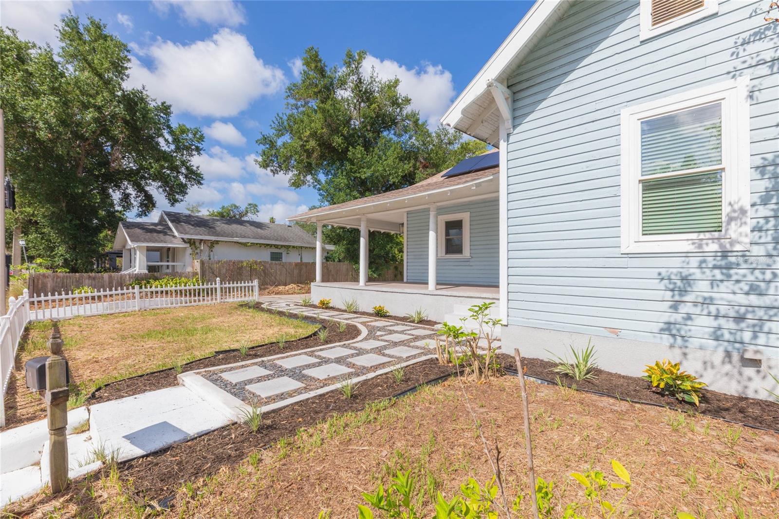 OAK VILLA - Residential