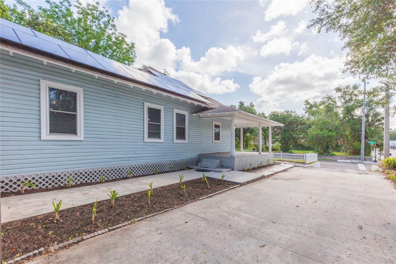 OAK VILLA - Residential