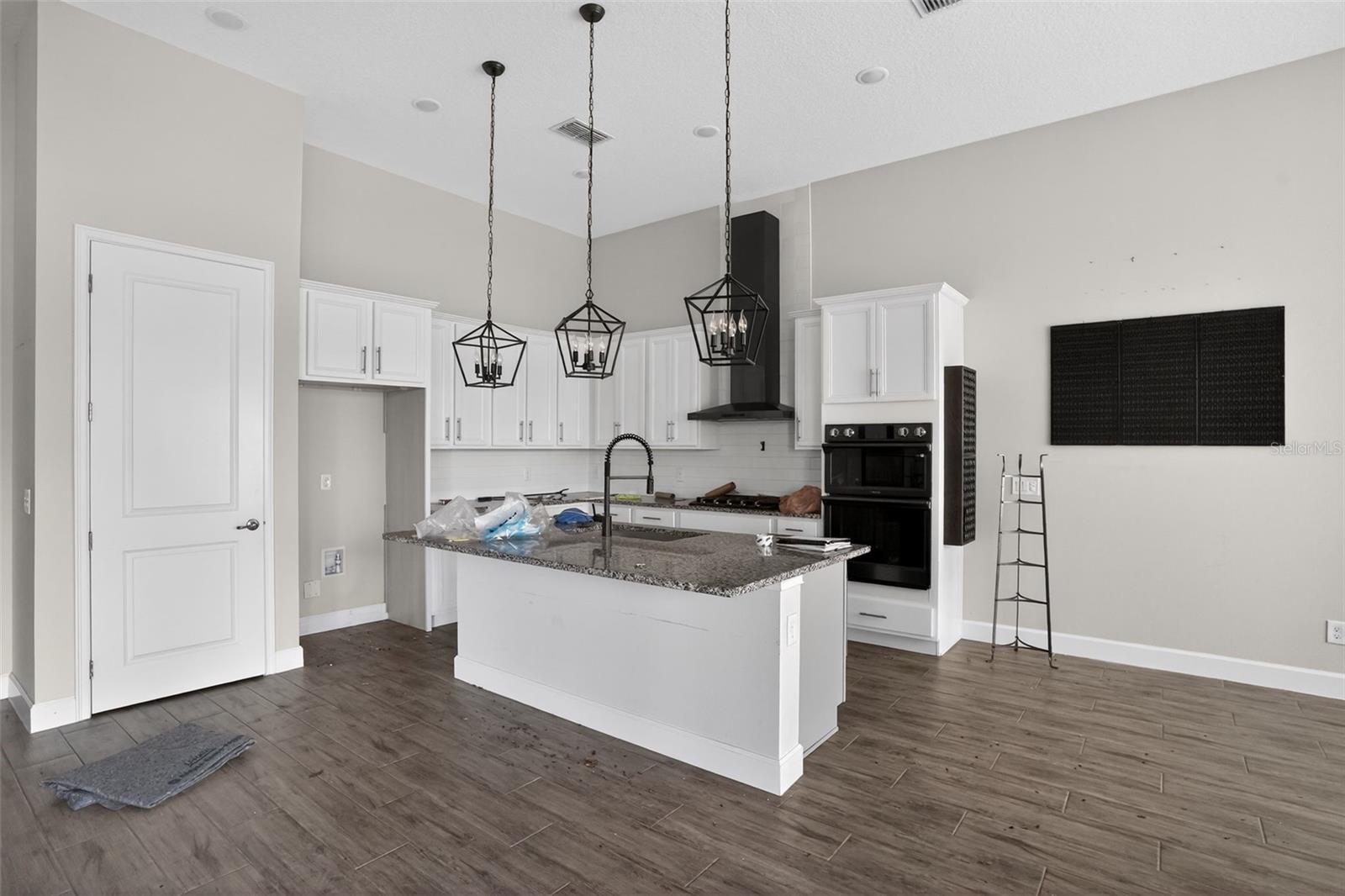 LAS COLINAS PH II SUB - Residential