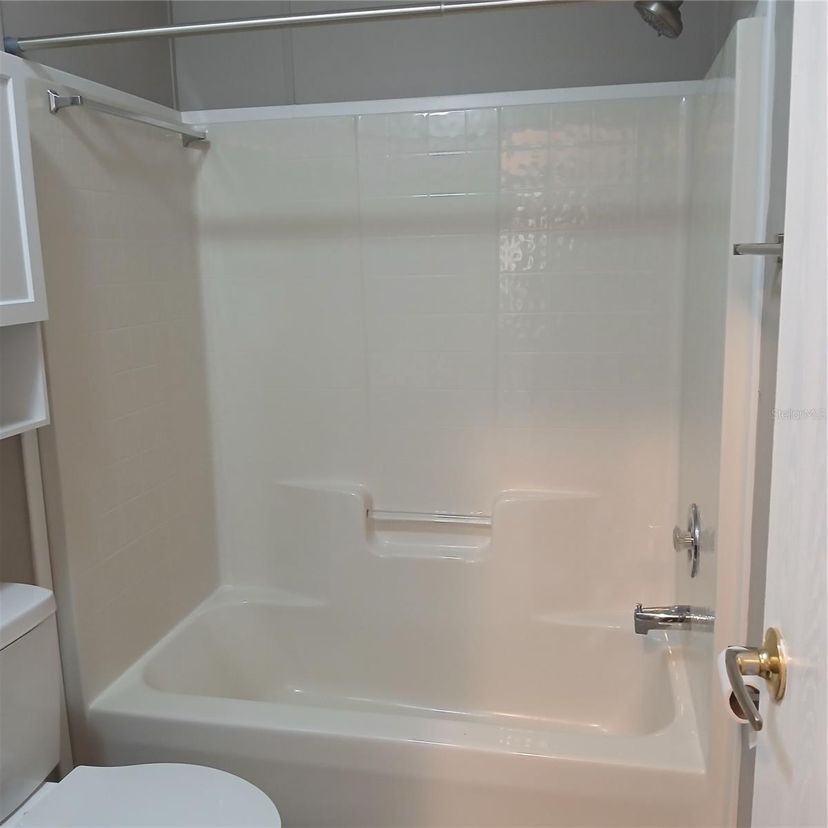 CRYSTAL POINTE UNIT 01 - Residential