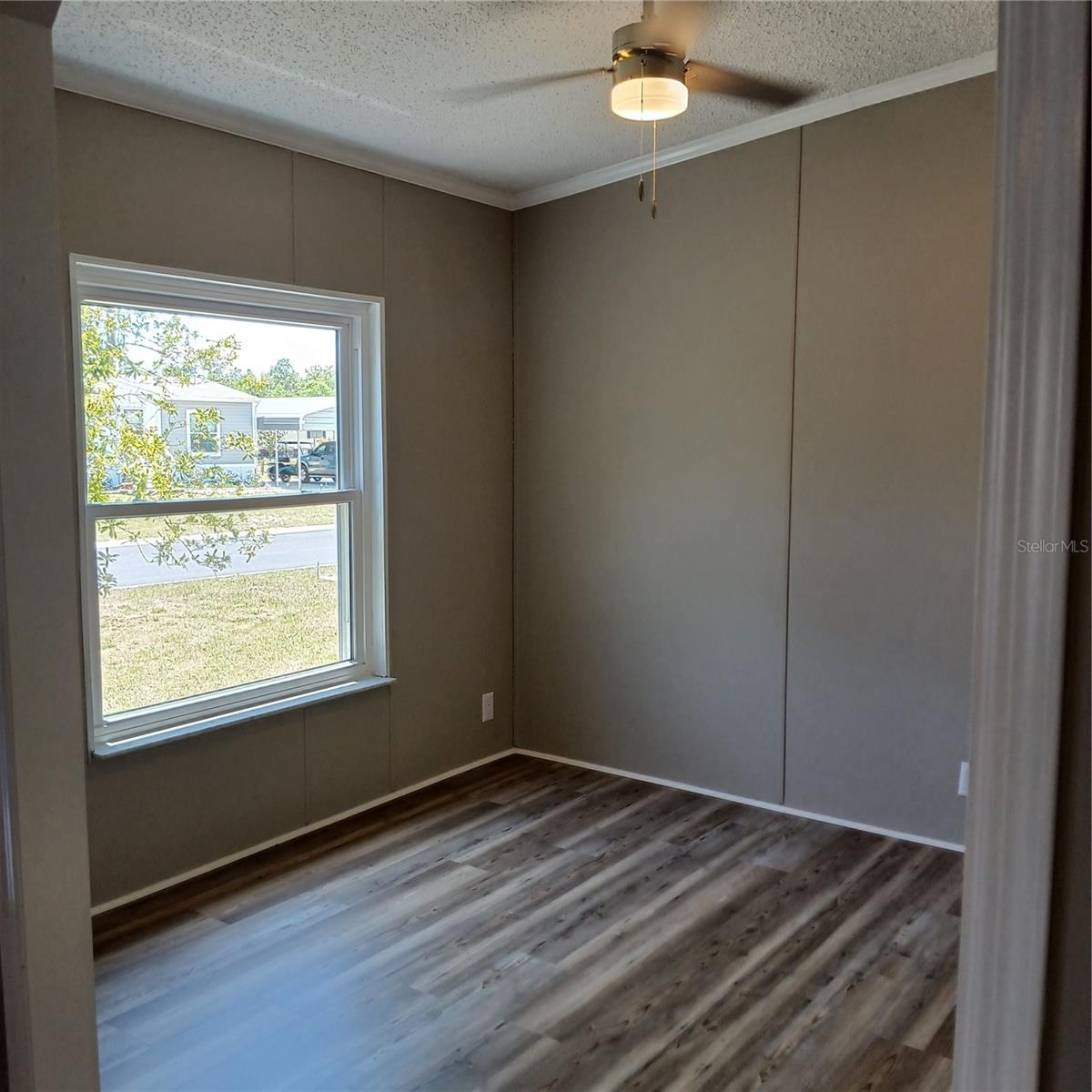 CRYSTAL POINTE UNIT 01 - Residential