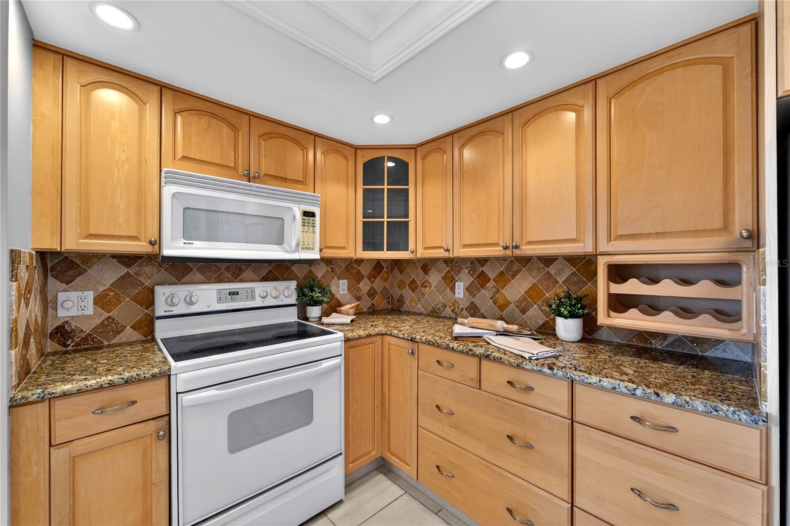 PELICAN BAY YACHT CLUB CONDO BLDG A - Residential