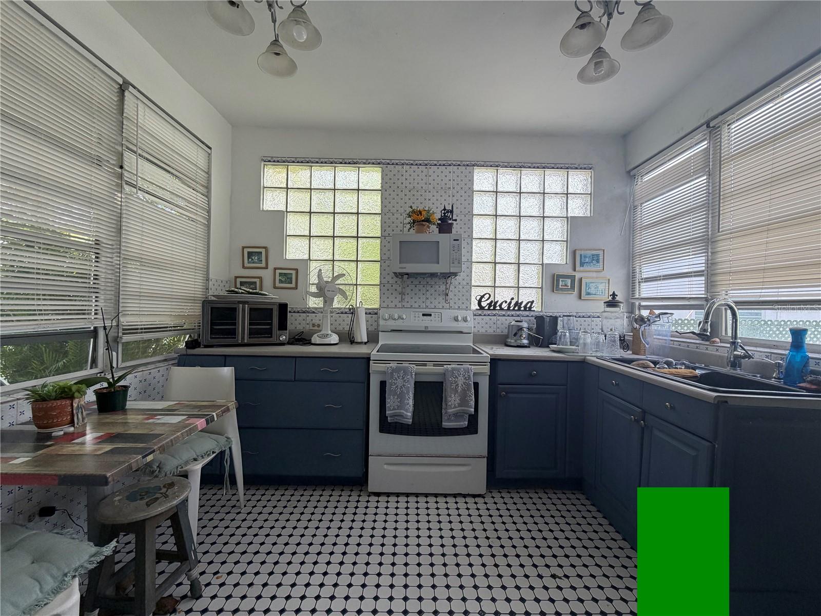 URB ALTAMIRA SAN JUAN - Residential