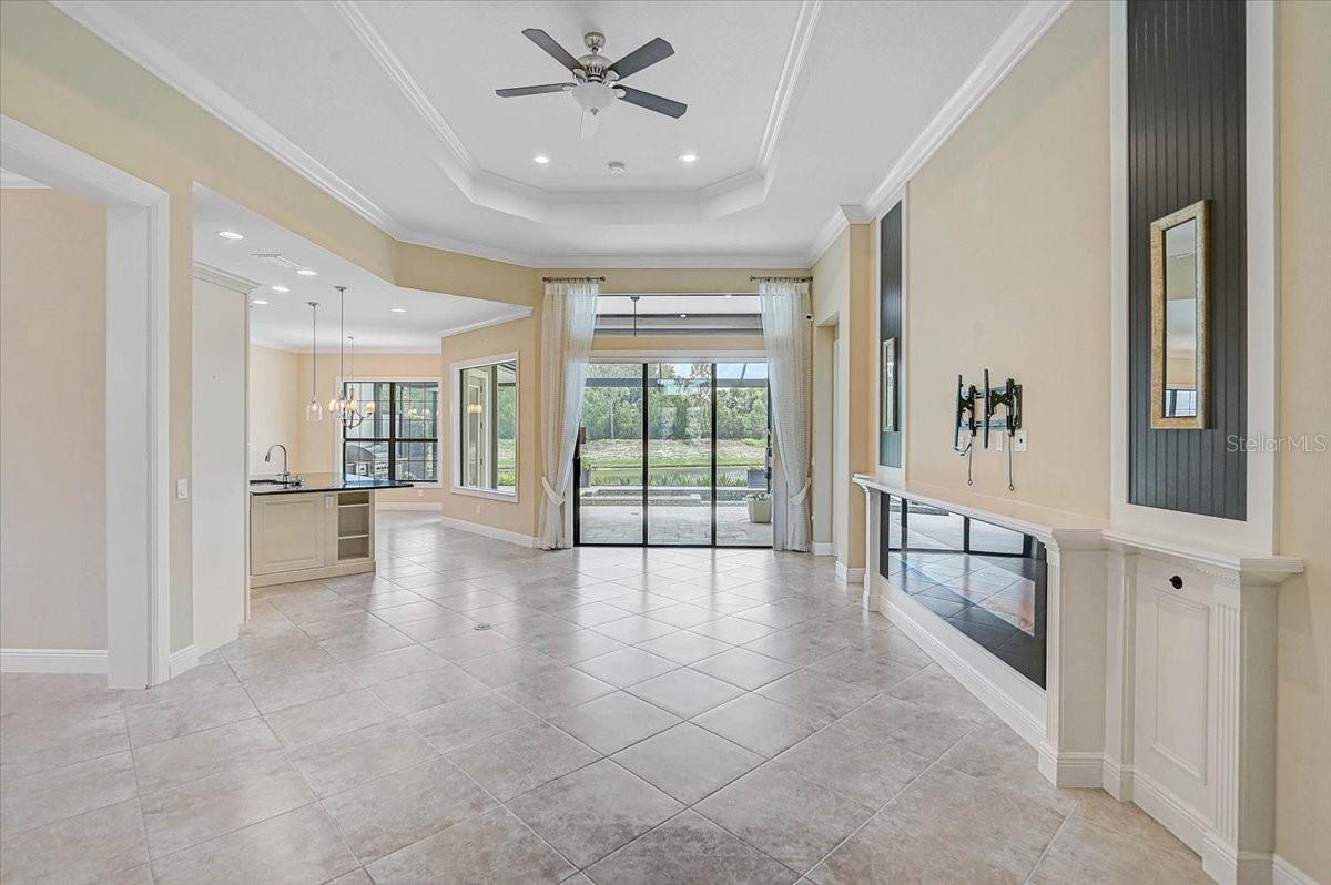 COUNTRY CLUB EAST AT LAKEWOOD RANCH SS - Residential