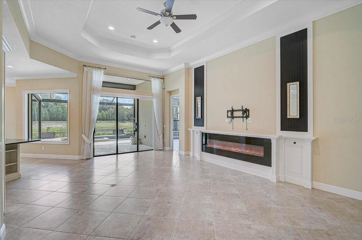 COUNTRY CLUB EAST AT LAKEWOOD RANCH SS - Residential