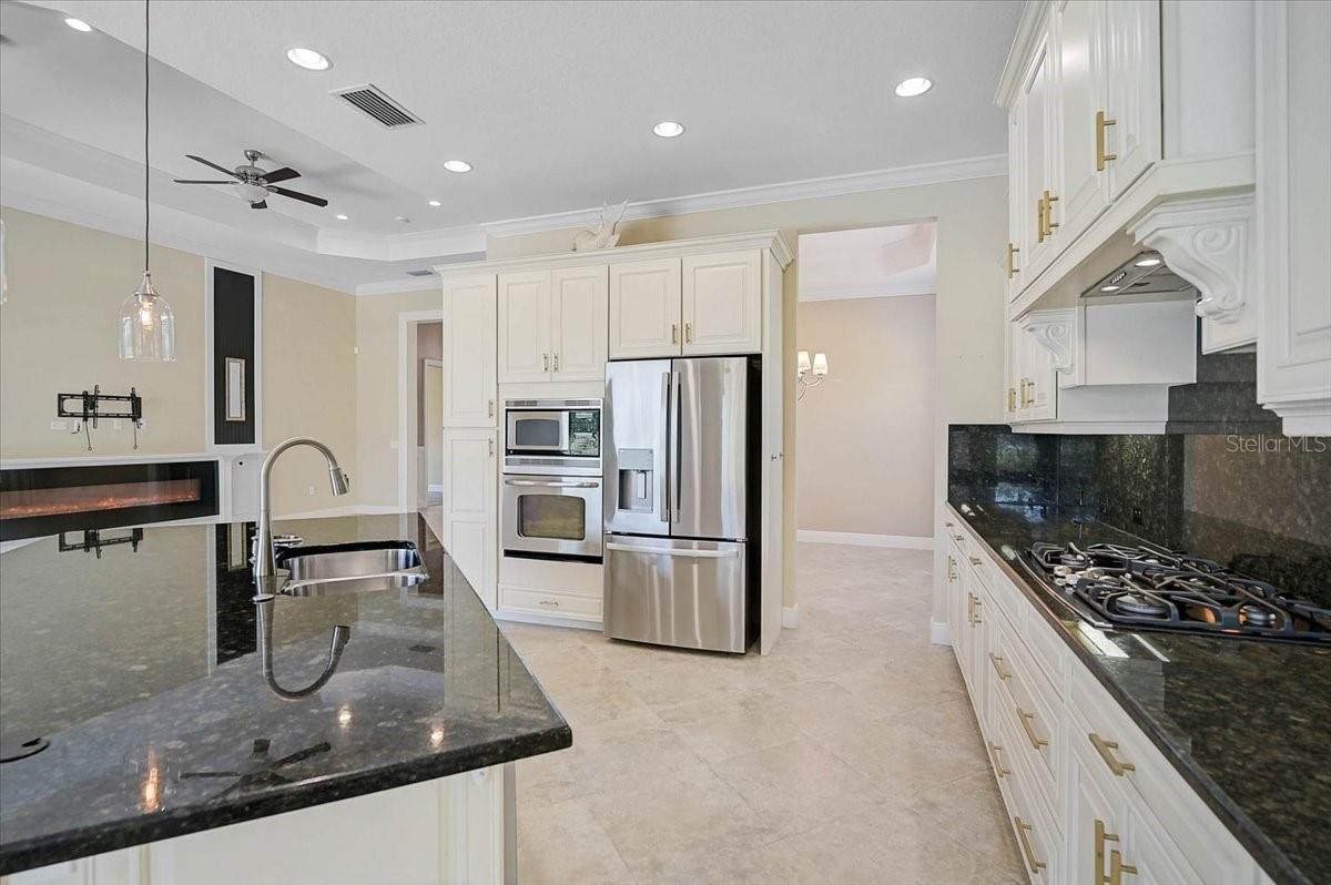 COUNTRY CLUB EAST AT LAKEWOOD RANCH SS - Residential