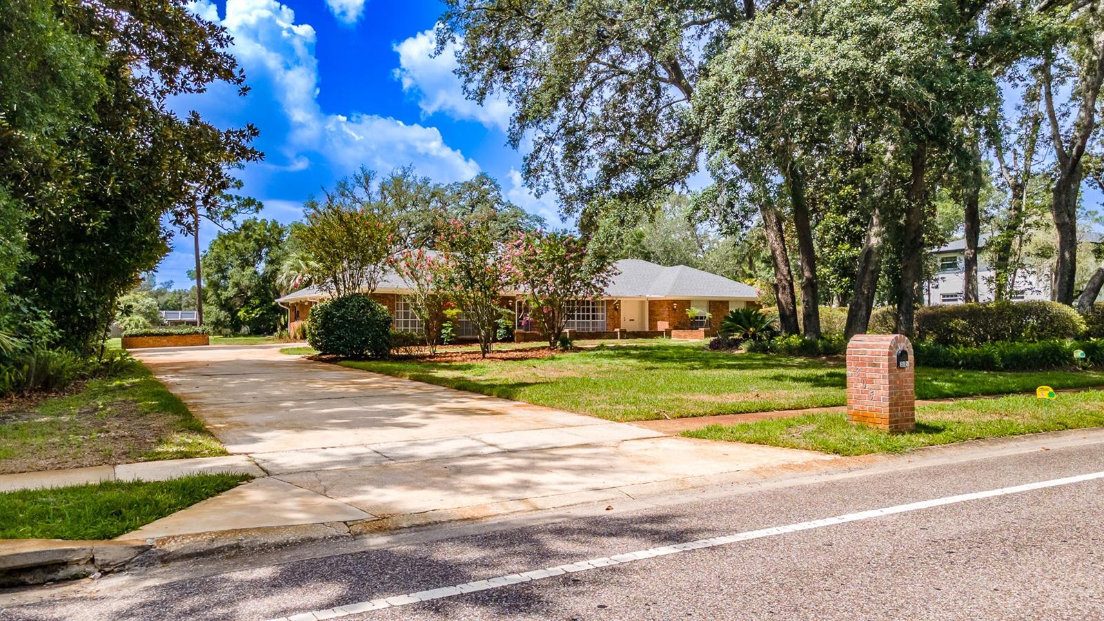 SWEETWATER OAKS SEC 02 - Residential