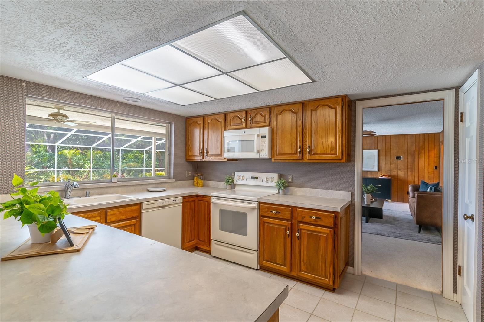 SWEETWATER OAKS SEC 02 - Residential