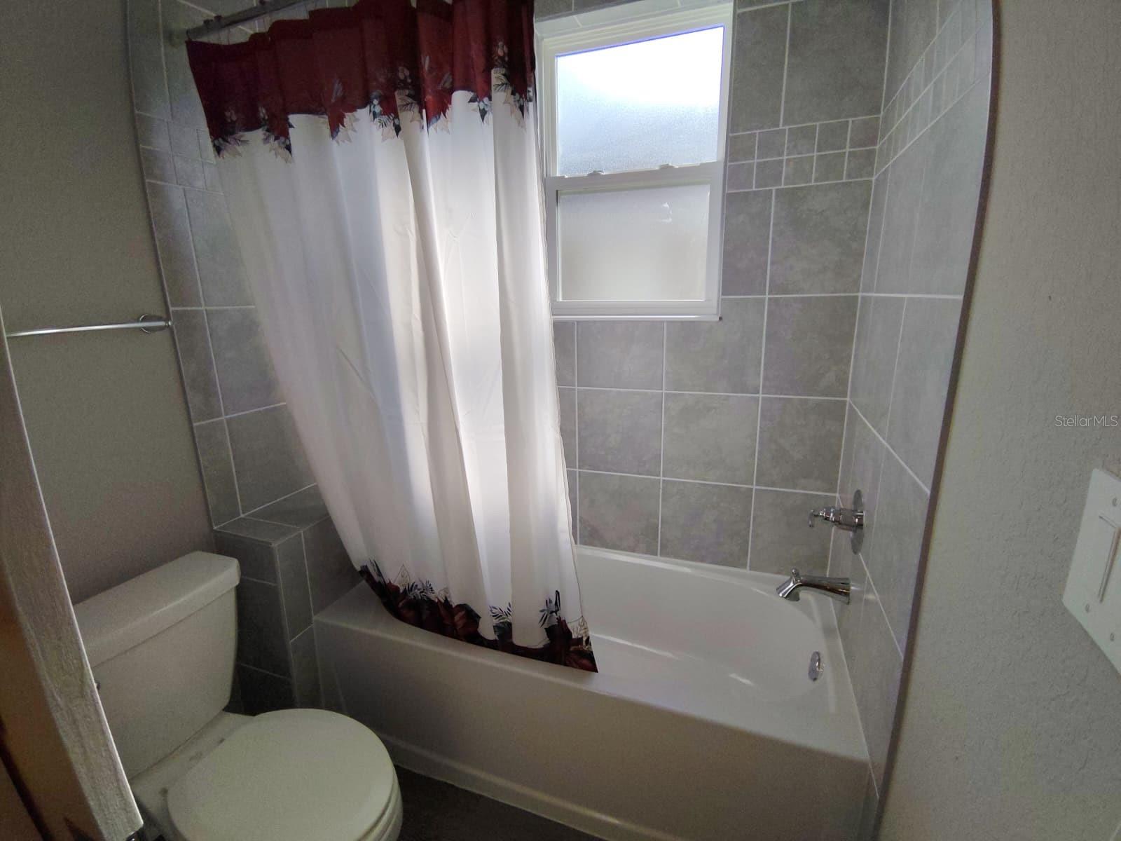 GENEVA LANDINGS - Residential Lease
