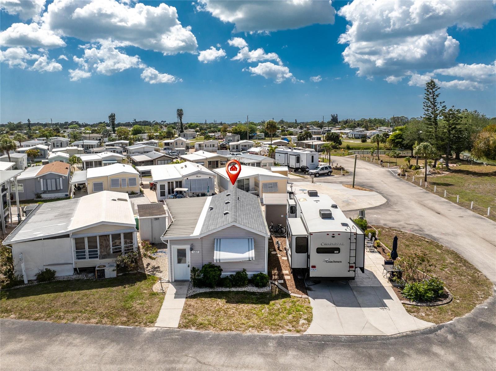 HOLIDAY TRAVEL PARK ENGLEWOOD - Residential