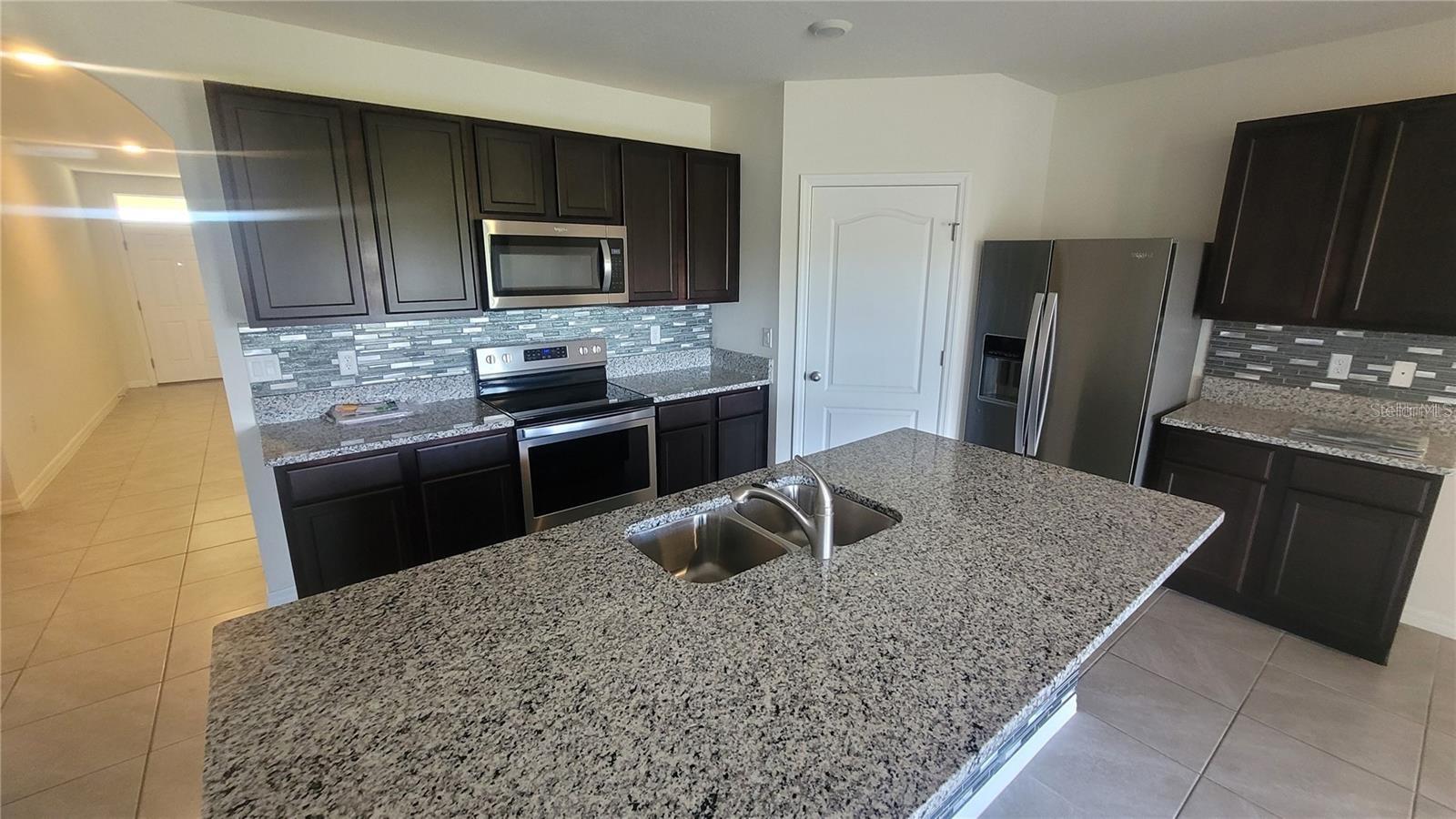 LAKE CHARLES RESIDENCE PH 1B - Residential Lease