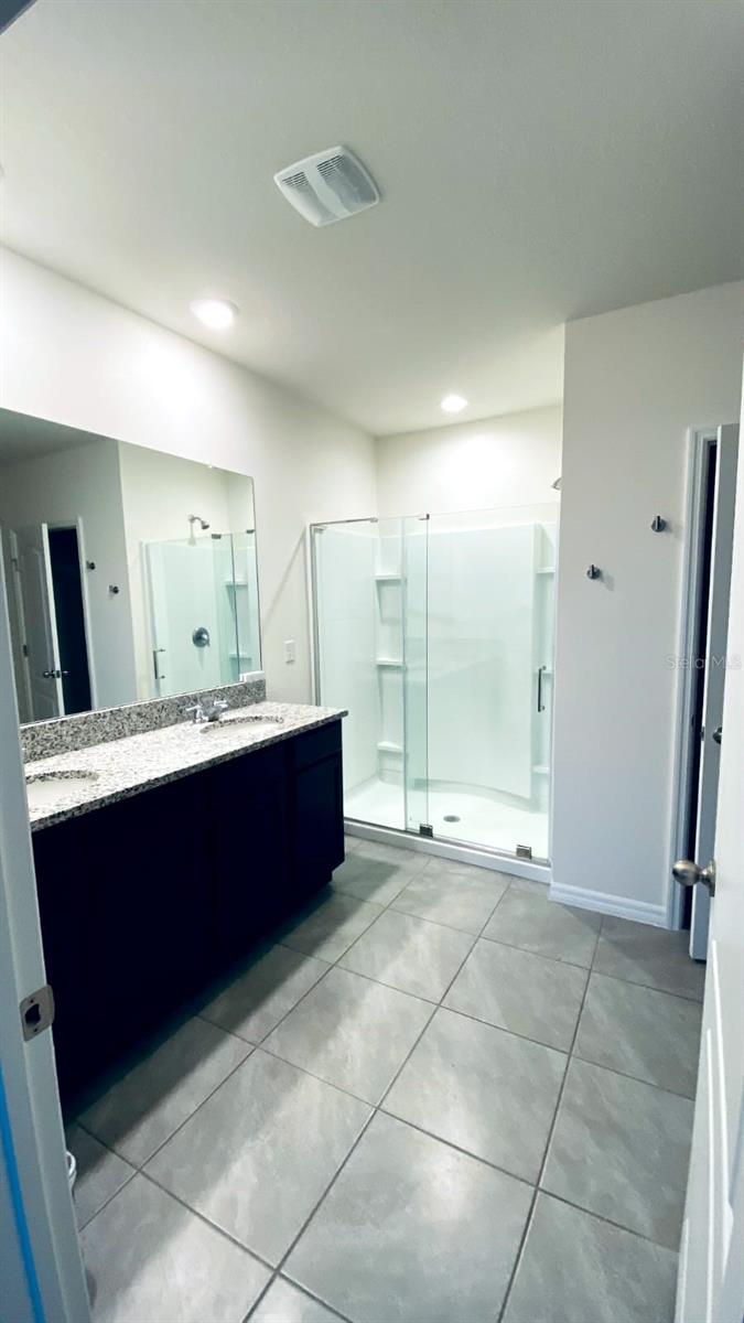 LAKE CHARLES RESIDENCE PH 1B - Residential Lease