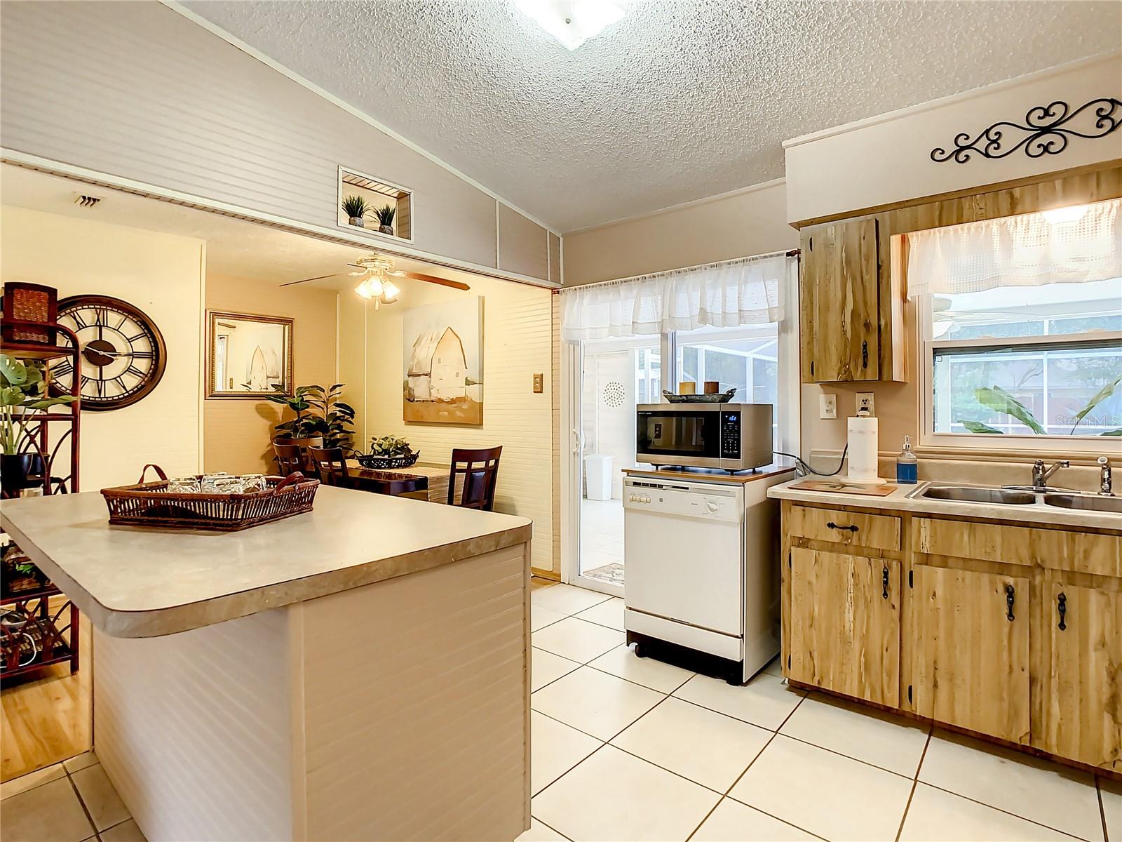 OCALA PARK ESTATE - Residential