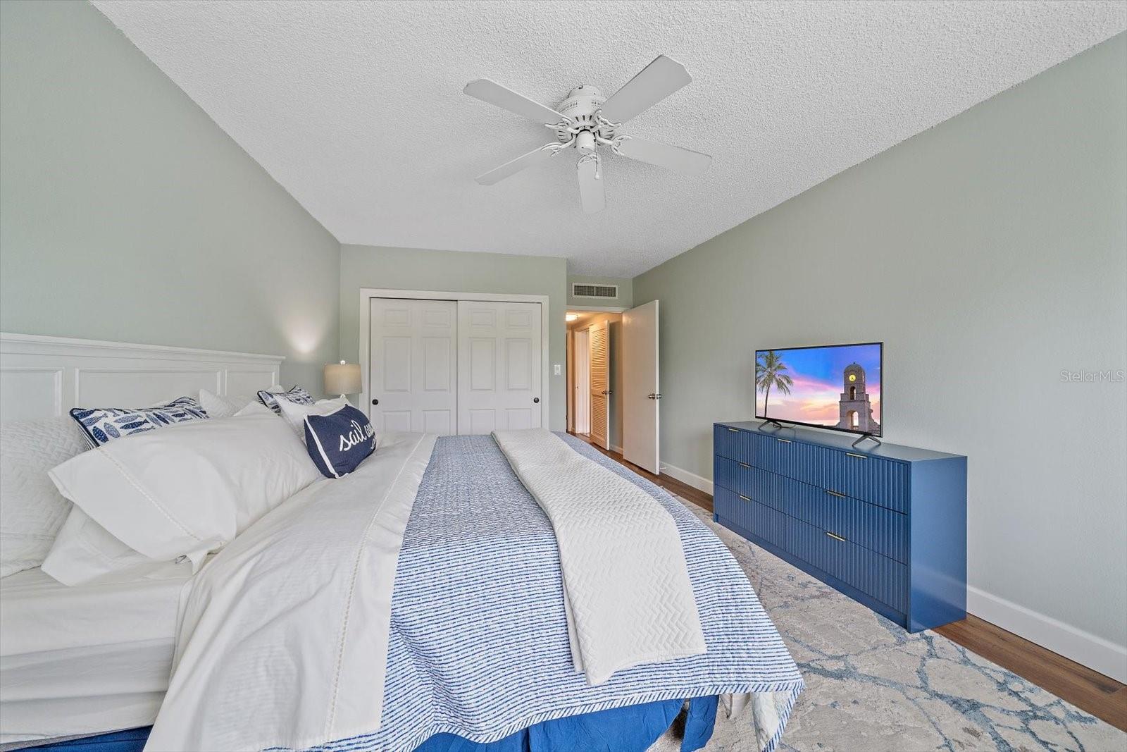 SANDS POINT - Residential