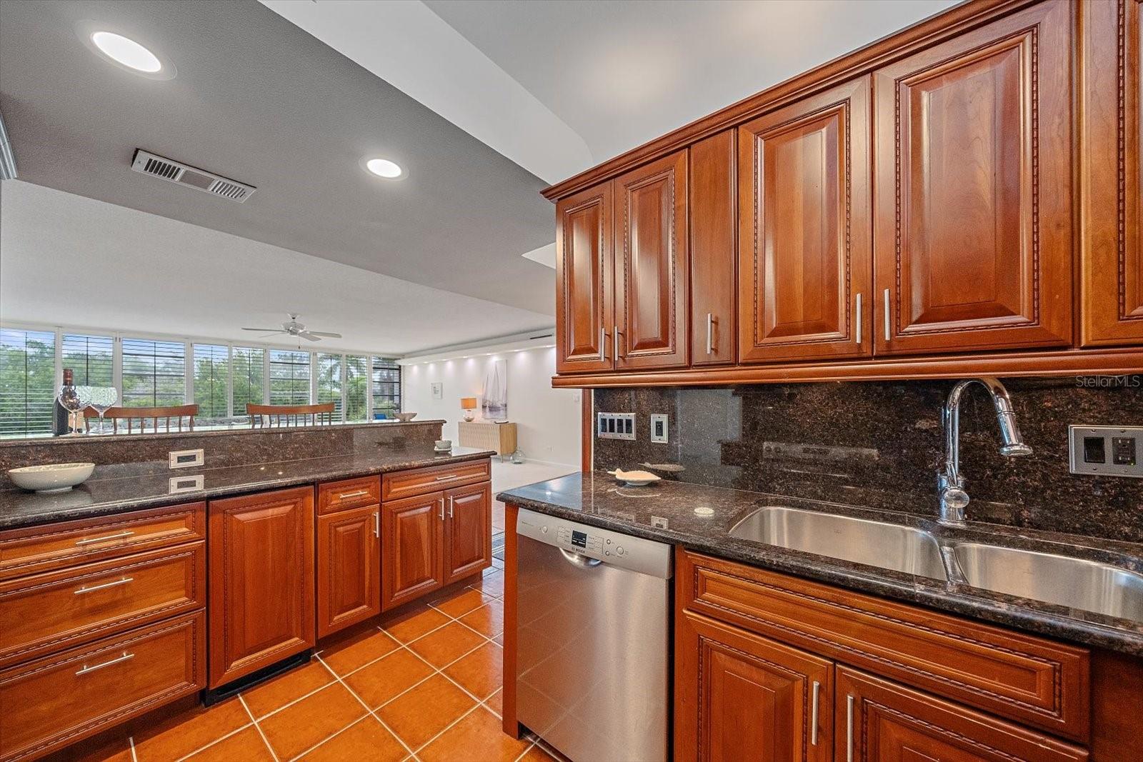 SANDS POINT - Residential