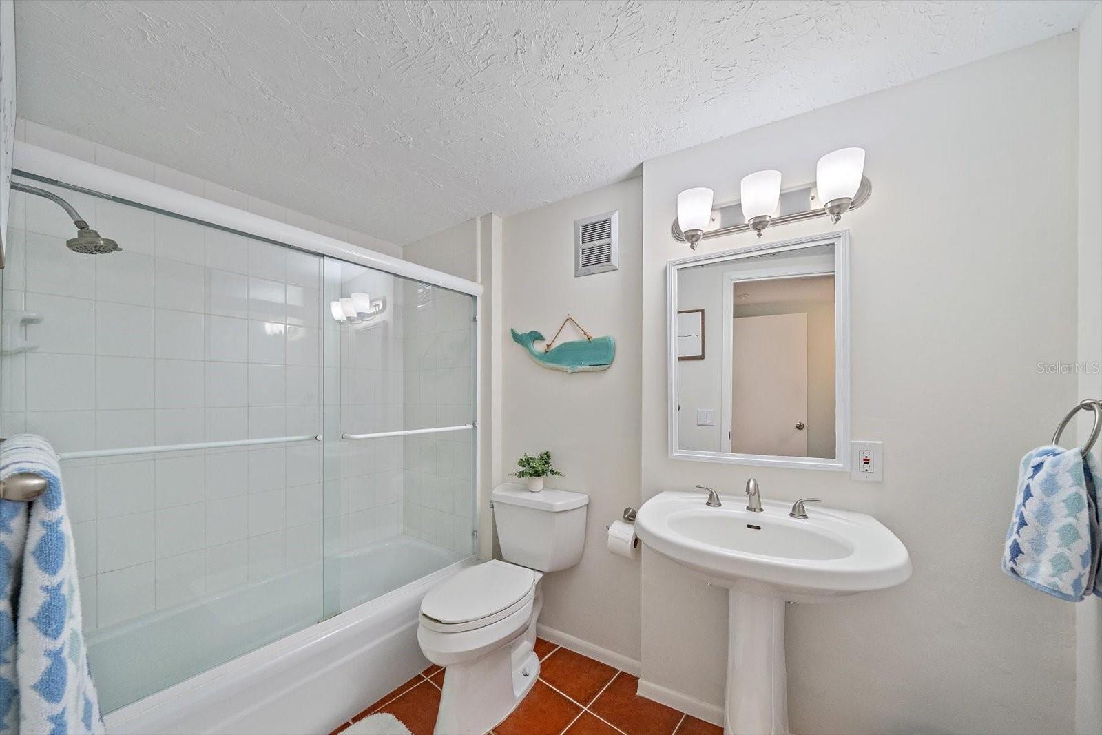 SANDS POINT - Residential