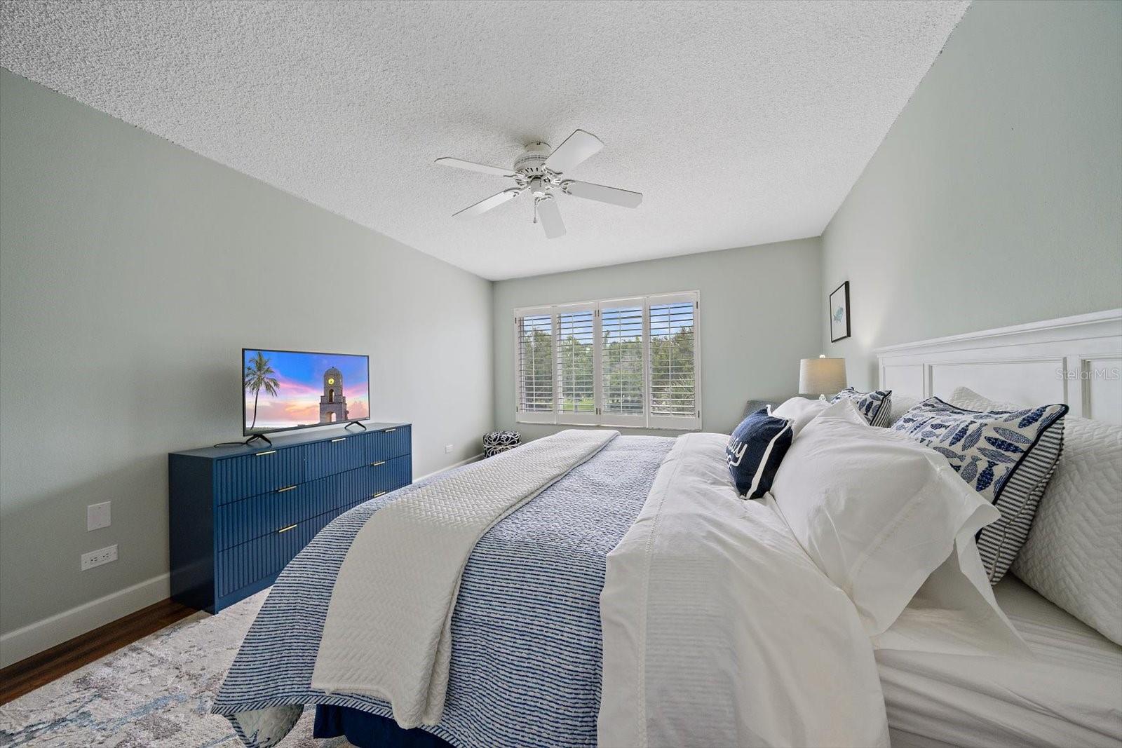 SANDS POINT - Residential