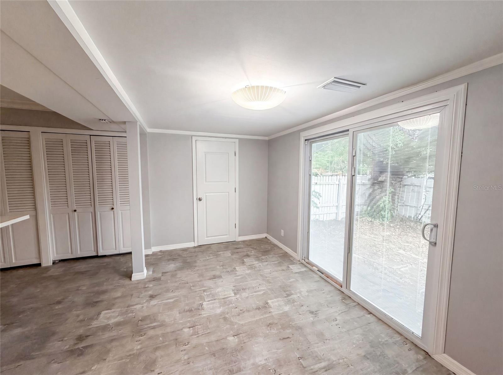PARK AVE VILLAS - Residential
