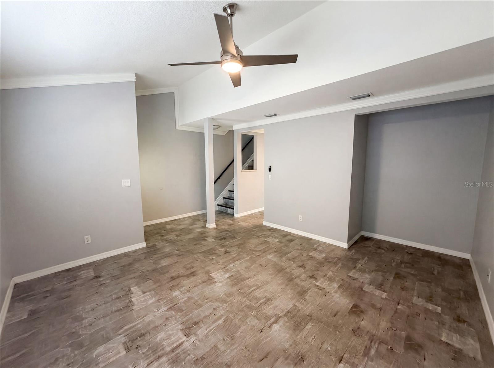 PARK AVE VILLAS - Residential