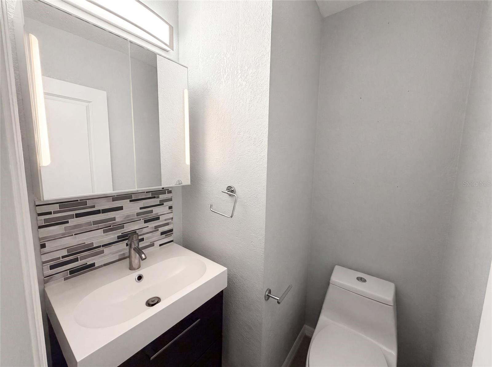 PARK AVE VILLAS - Residential