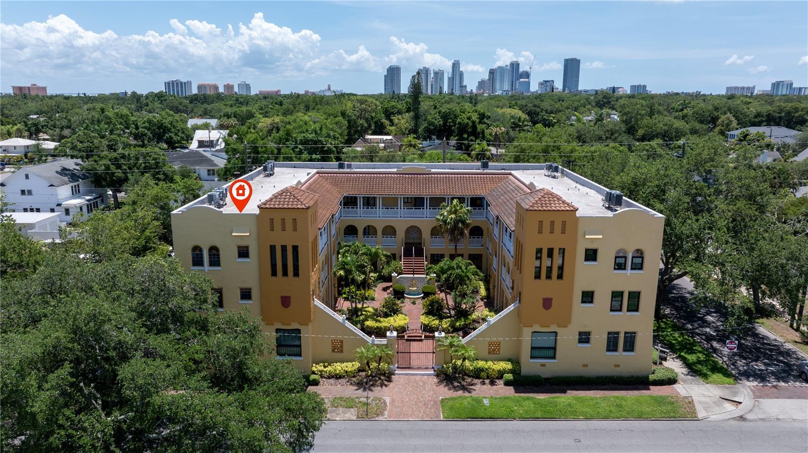 HEGRADO CONDO - Residential