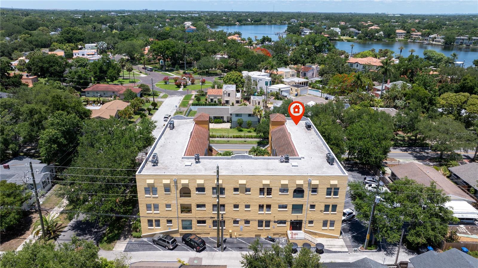 HEGRADO CONDO - Residential