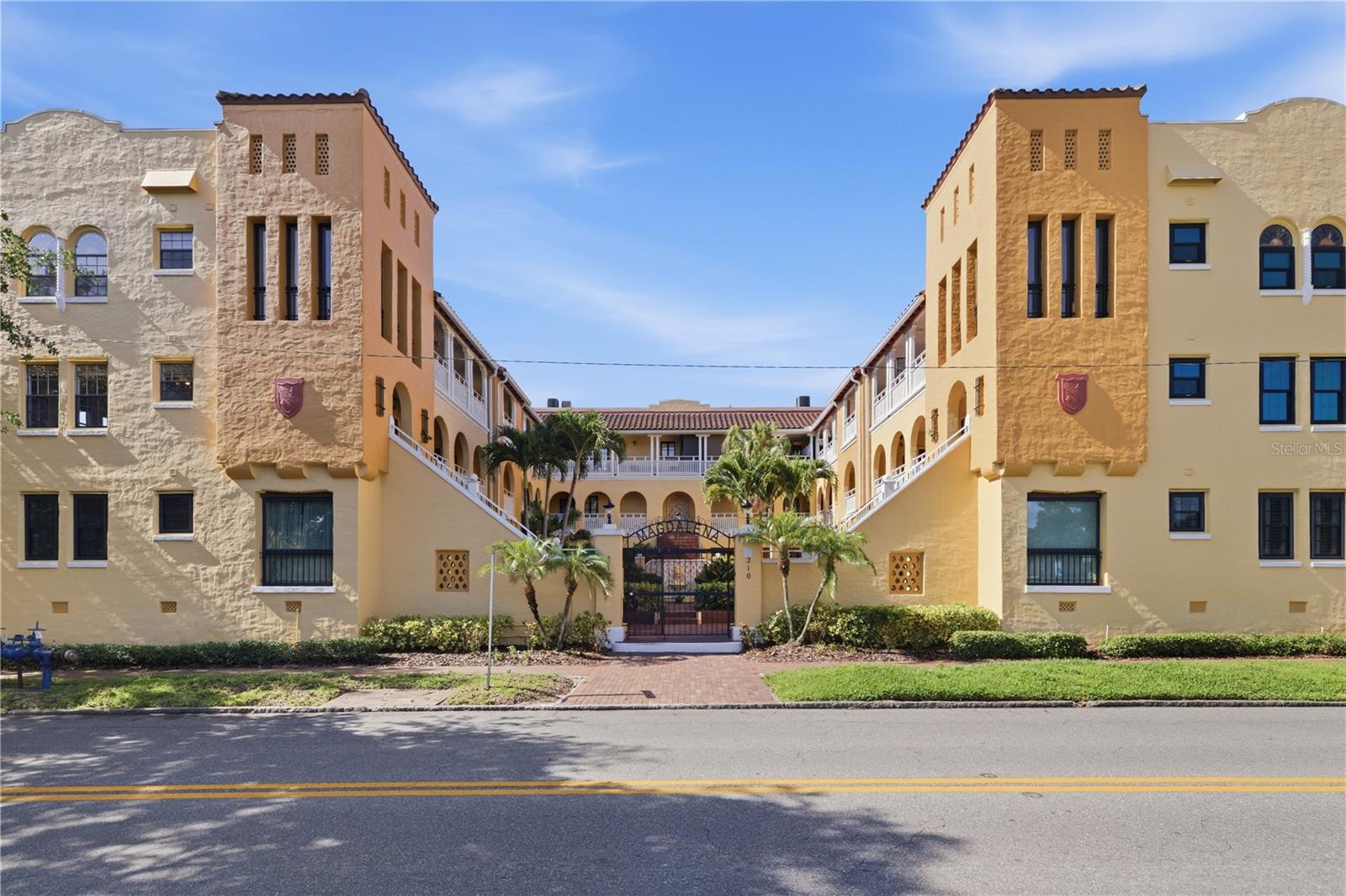 HEGRADO CONDO - Residential