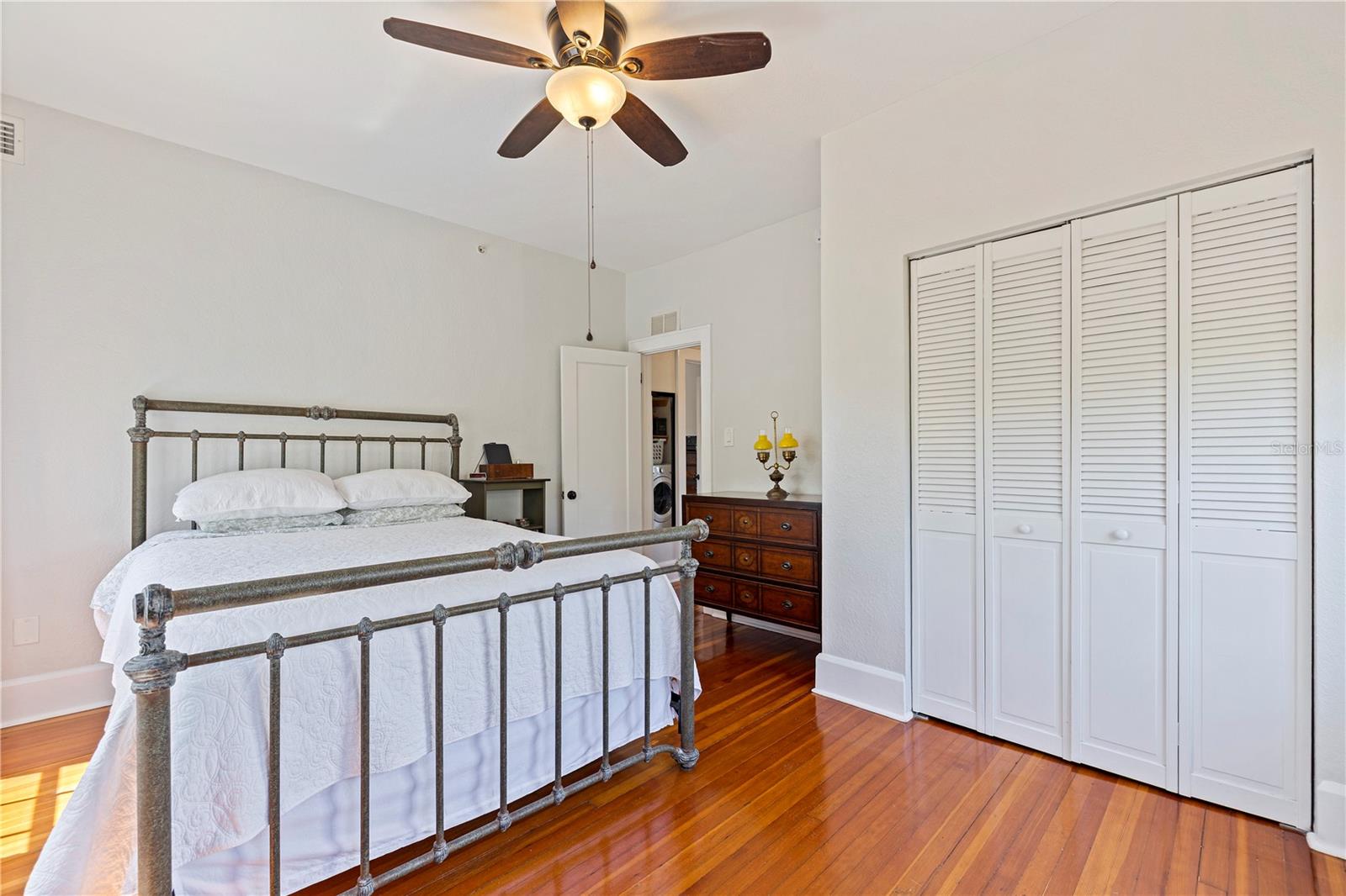 HEGRADO CONDO - Residential