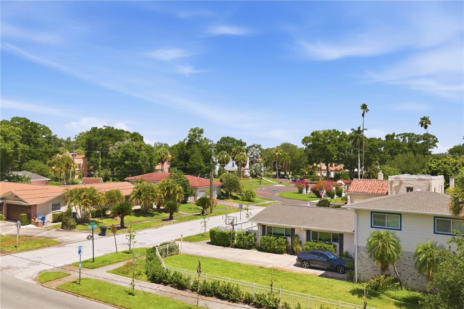 HEGRADO CONDO - Residential