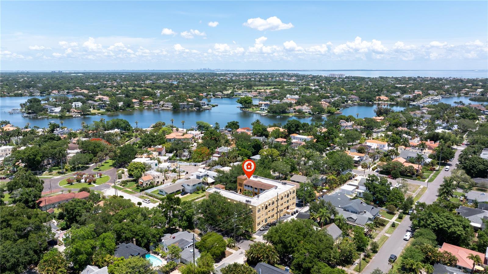 HEGRADO CONDO - Residential
