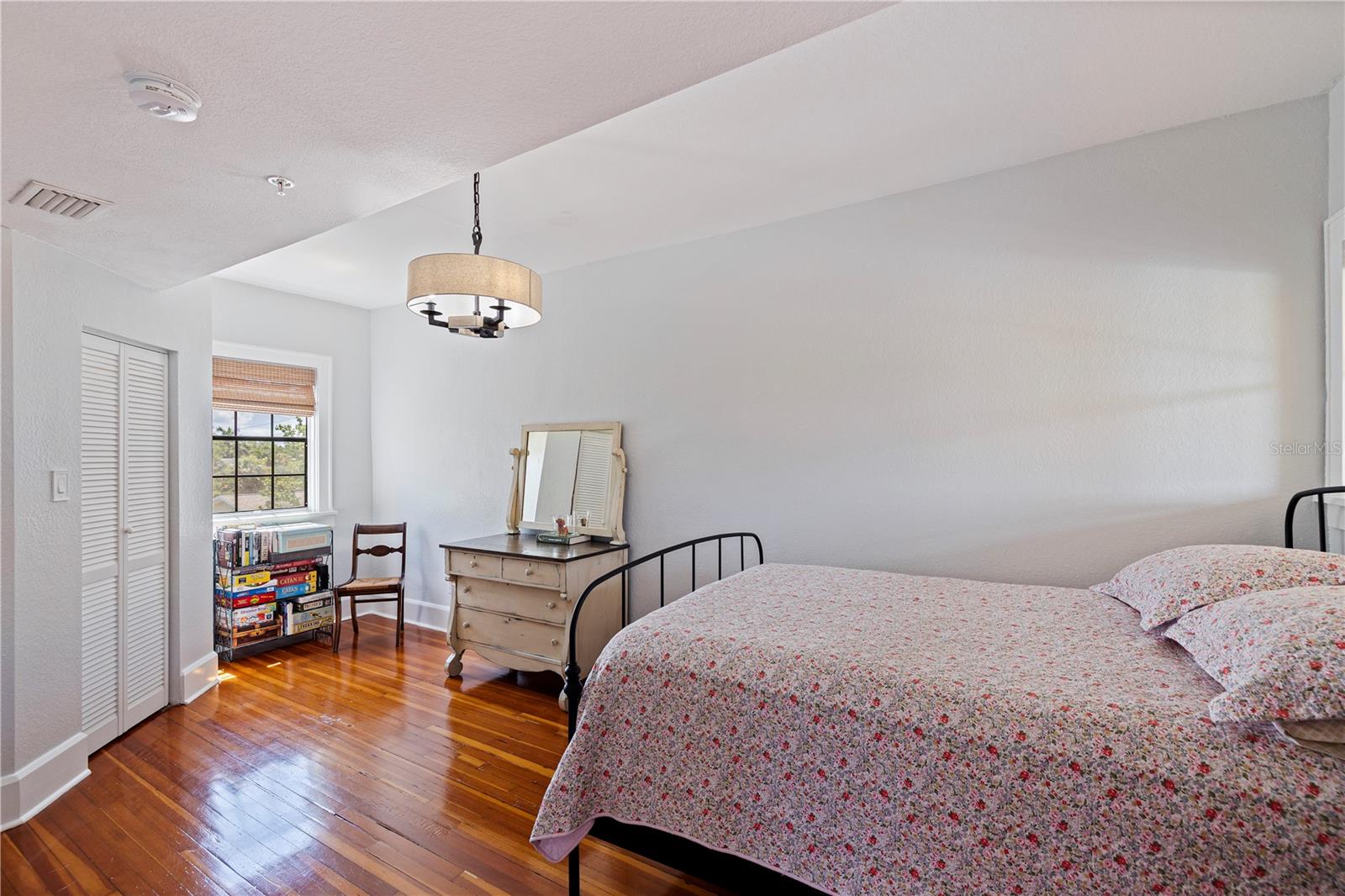 HEGRADO CONDO - Residential
