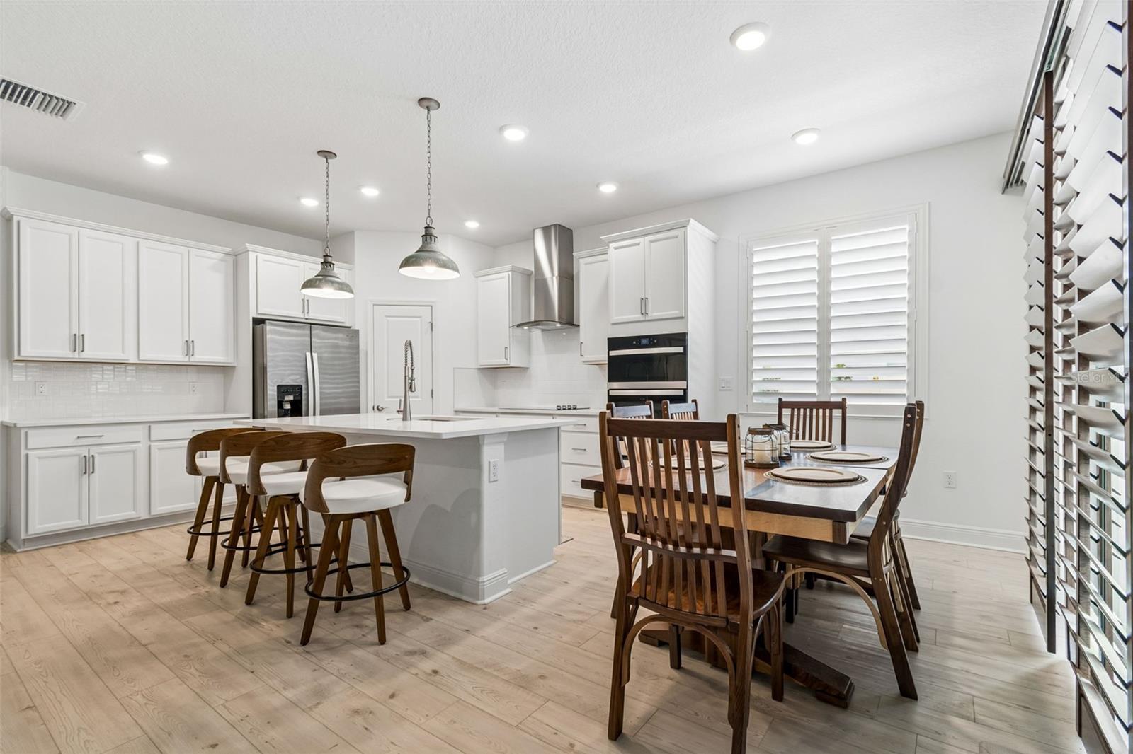 NORTH LAKE TRAIL - Residential