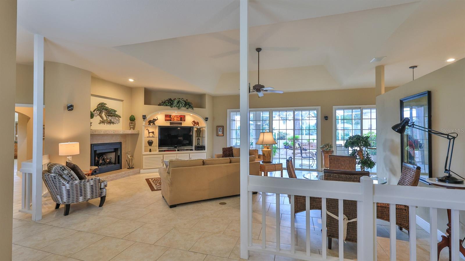 SPRUCE CREEK FLY IN - Residential