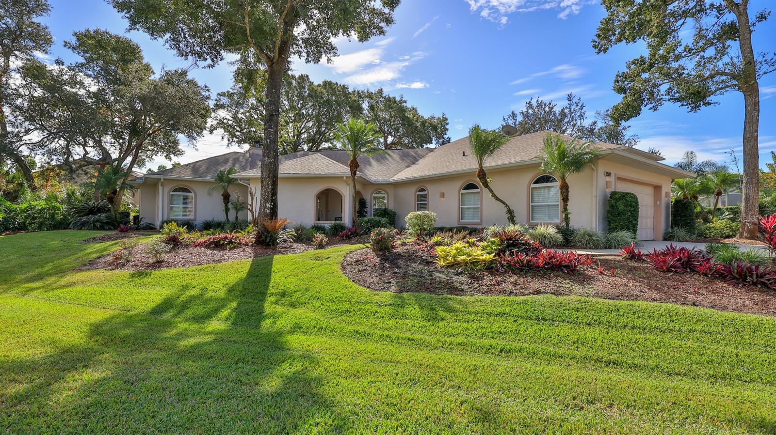 SPRUCE CREEK FLY IN - Residential
