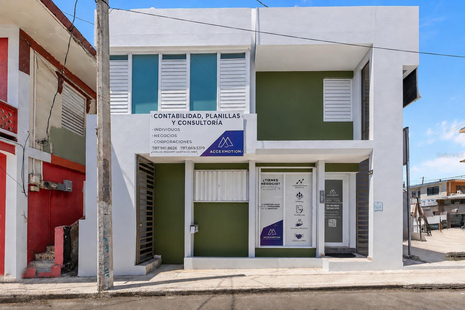 Turnkey mixed-use investment opportunity in the heart of Downtown Cayey! Beautifully remodeled with an attractive façade, this well-maintained property has a proven history of stable occupancy and offers an excellent opportunity for investors seeking immediate cash flow and long-term value.

The first floor features approximately 956 SF of commercial space, currently occupied by an established accounting office, and includes a reception area, conference room, private office, restroom, and storage room.

The second floor offers approximately 939 SF of residential living space with 4 bedrooms, 2 bathrooms, kitchen, and dining area.

Constructed in concrete and zoned Commercial Intermediate (C-I), the property features separate entrances for both units, 2 electric meters and 1 water meter, and both units are currently leased.

Ideally located in the heart of Cayey, just minutes from the University of Puerto Rico at Cayey, shopping centers, restaurants, banks, government offices, and with convenient access to major highways. A rare opportunity to own a well-maintained income-producing property in one of Cayey’s most established commercial corridors.
