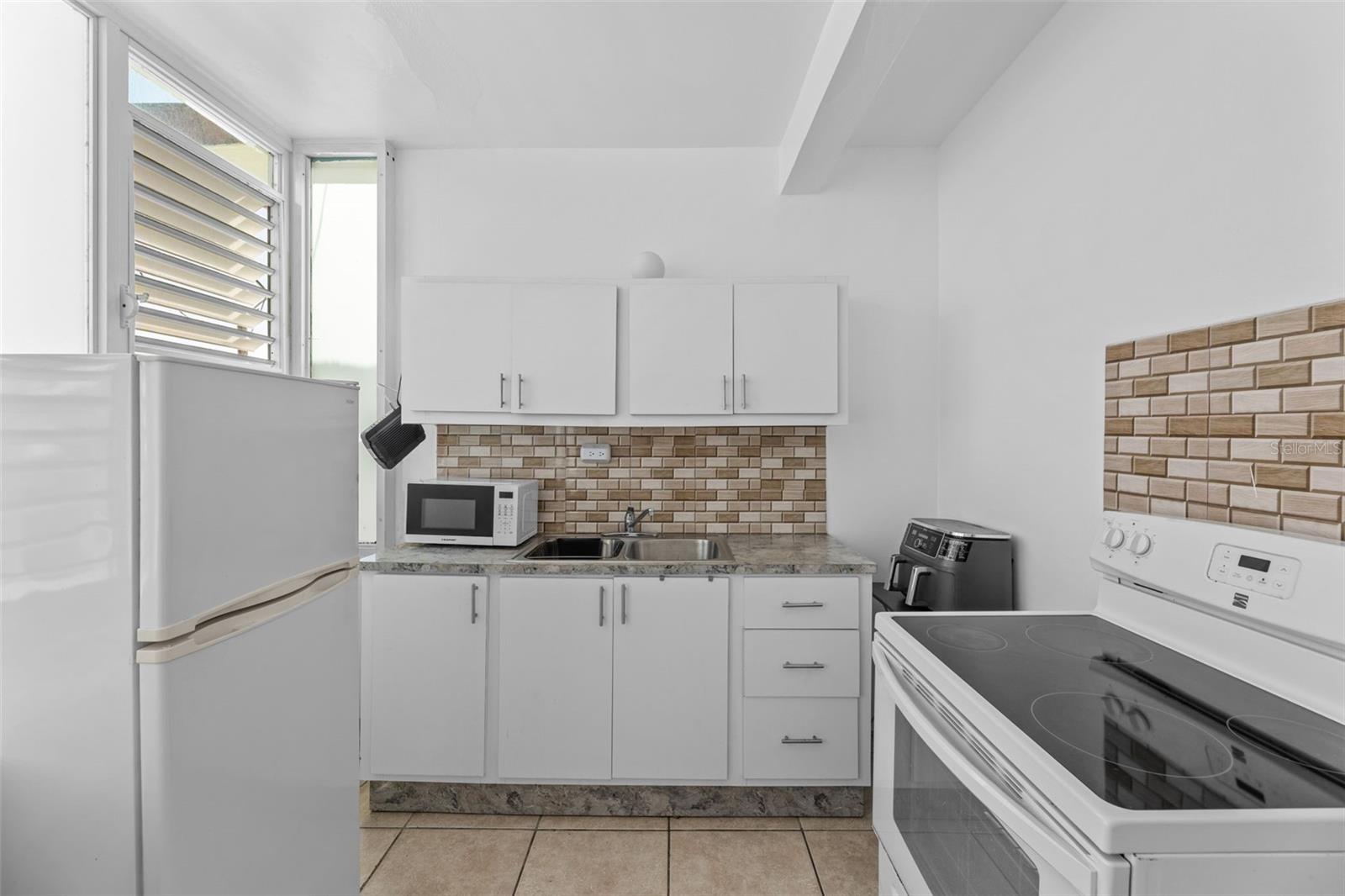 BARRIO PUEBLO - Commercial Sale